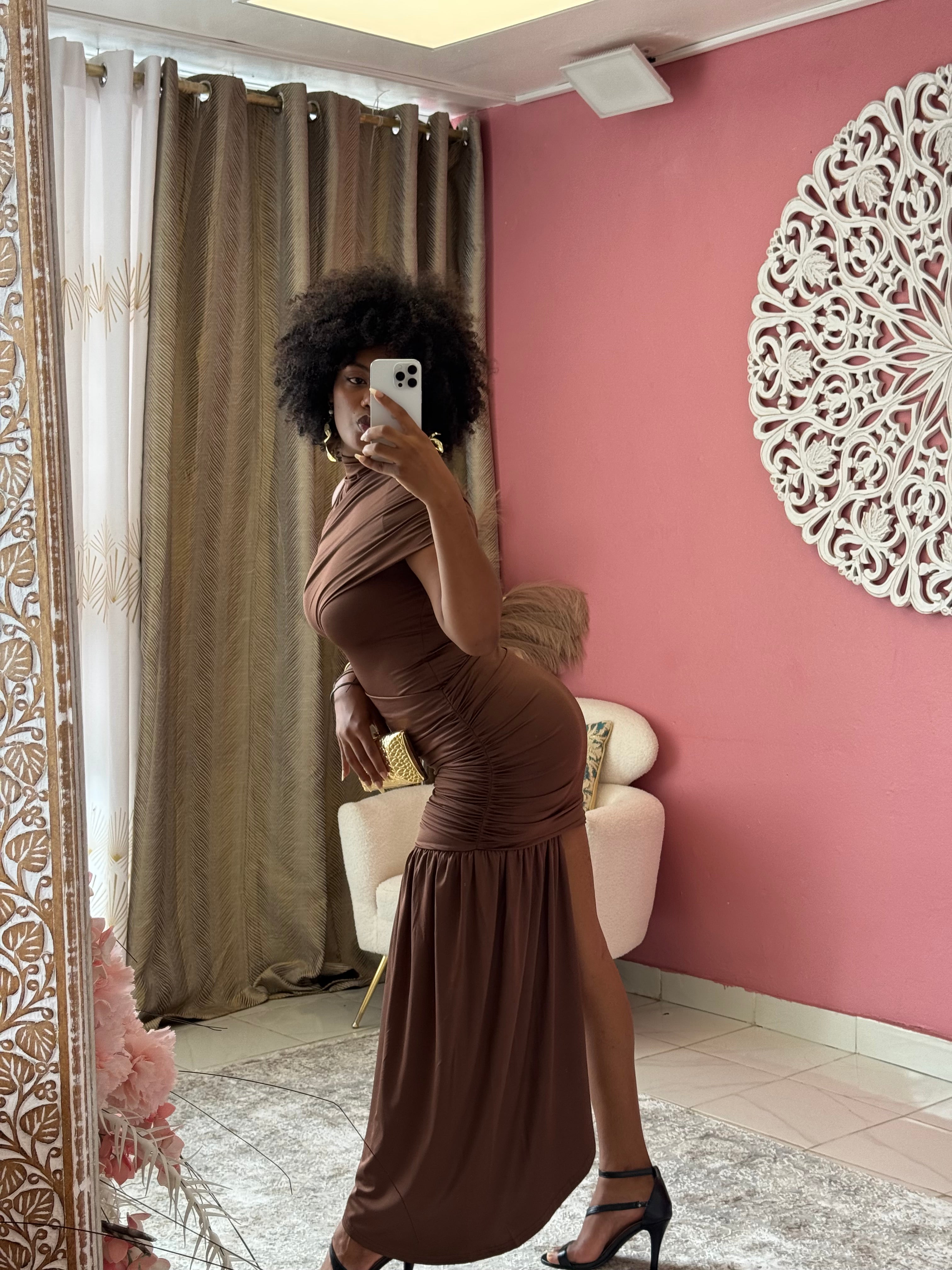 Mini Robe  de soirée , drapée froncée , col, roulé sans manches