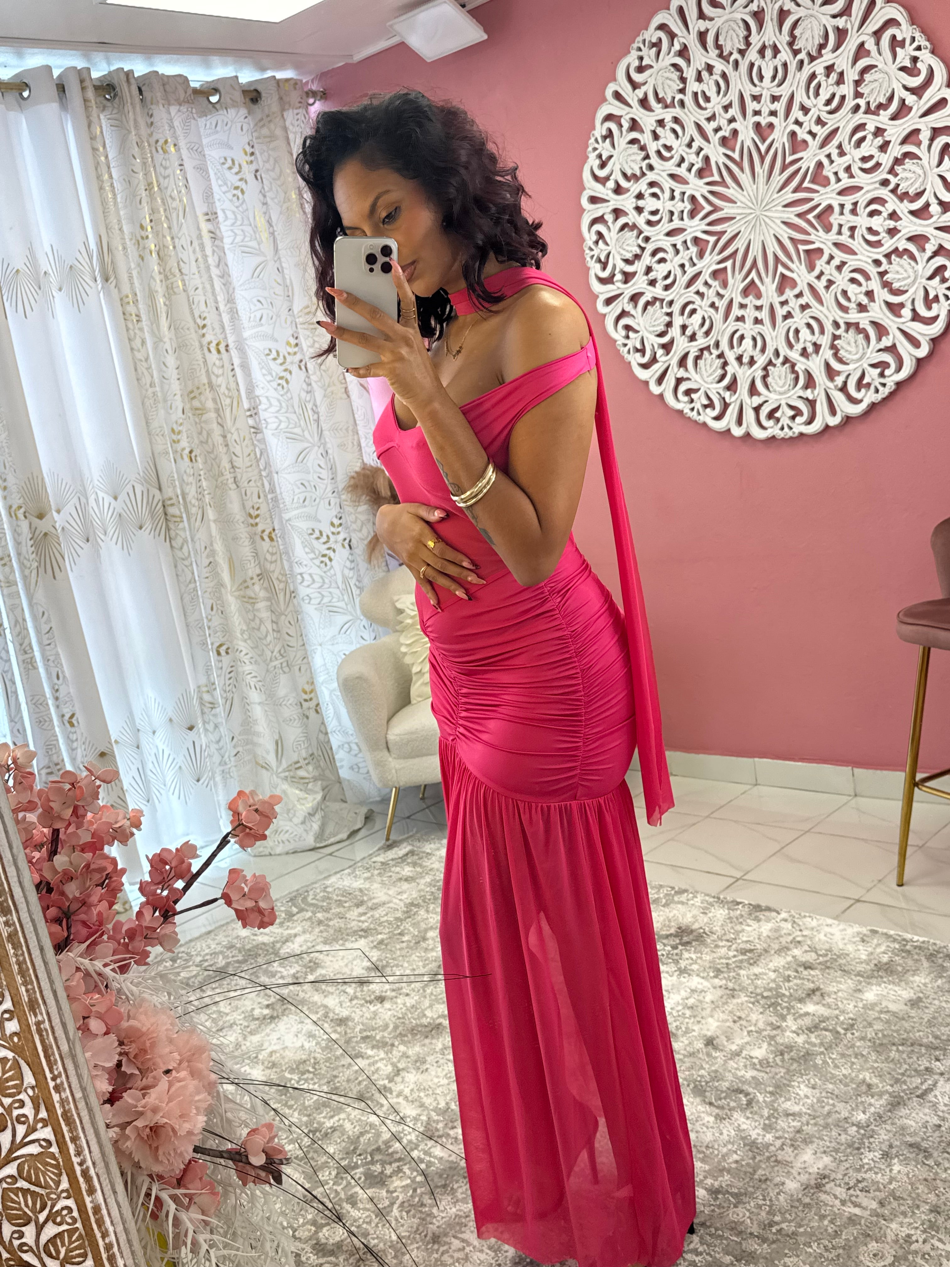 Robe de soirée épaules dénudées, dos nu