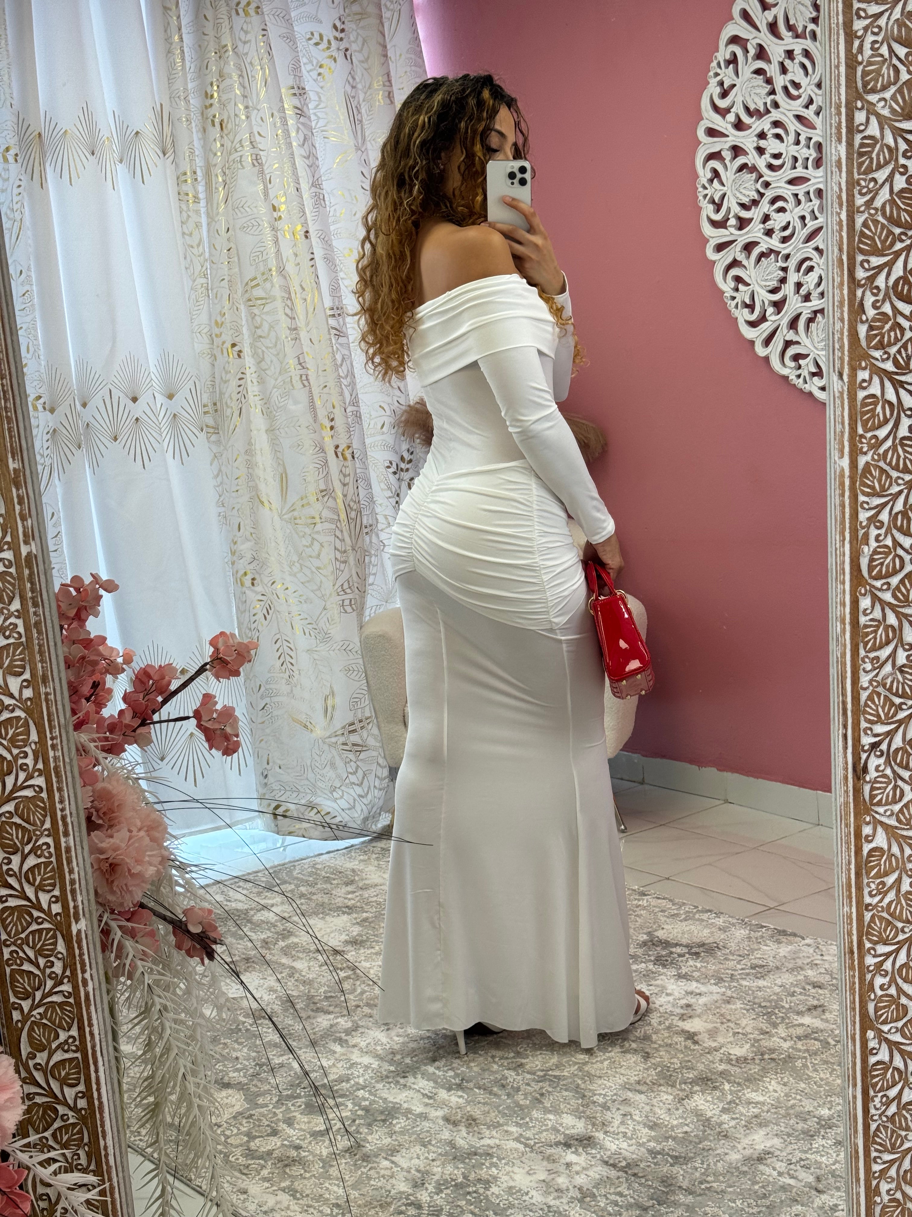 Robe noir longue manche